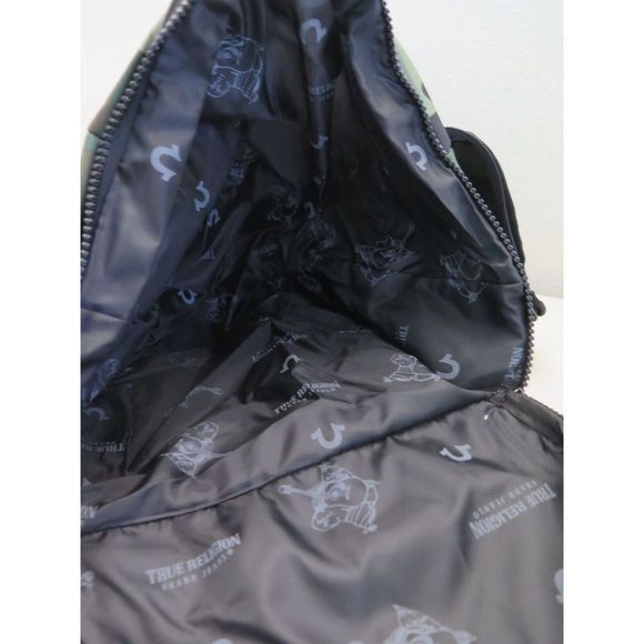 True Religion TR101809 Unisex Medium Camo Tulo Duffle Gym Bag $99 - Picture 8 of 12